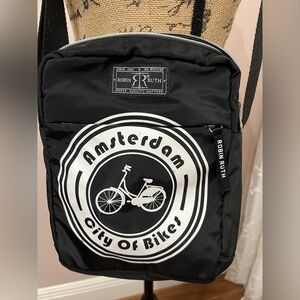 Cross body unisex bag